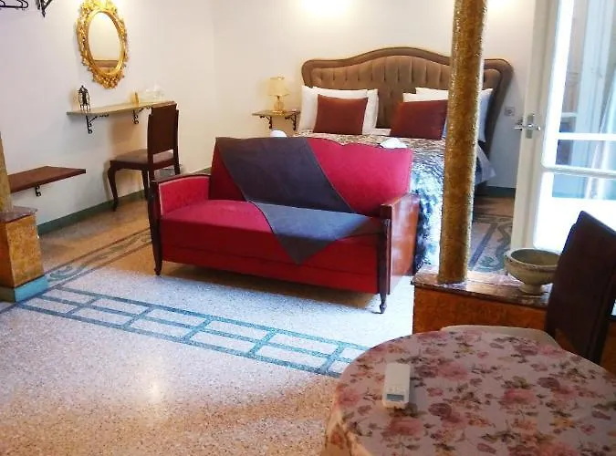 The Manor House In The Old Town